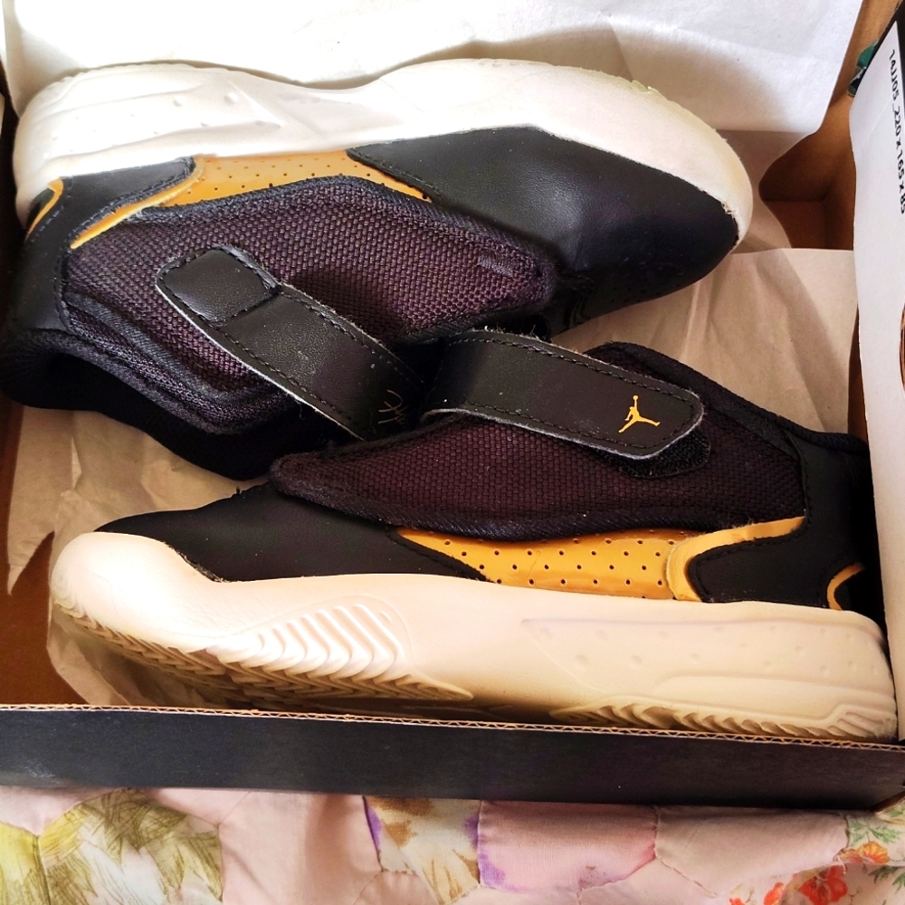 Boys White, Gold and Black Jordon Pro